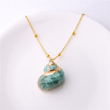 Load image into Gallery viewer, Vinswet 2019 Boho Conch Shell Necklace Conch Sea shell Necklace Pendant For Women Collier Femme Shell Cowrie Summer Jewelry