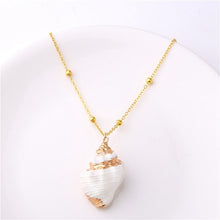 Load image into Gallery viewer, Vinswet 2019 Boho Conch Shell Necklace Conch Sea shell Necklace Pendant For Women Collier Femme Shell Cowrie Summer Jewelry