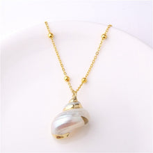 Load image into Gallery viewer, Vinswet 2019 Boho Conch Shell Necklace Conch Sea shell Necklace Pendant For Women Collier Femme Shell Cowrie Summer Jewelry